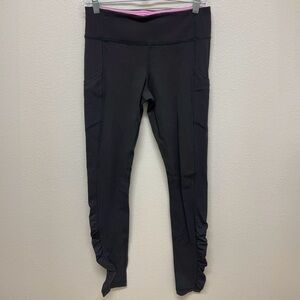 LuluLemon Athletica Leggings Size 6 Gray Pink with Pockets & Scrunch Leg Details